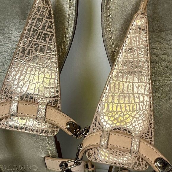 Vince Camuto Nude & Metallic Silver Leather T-Strap Sandals Size 9 - Picture 8 of 15